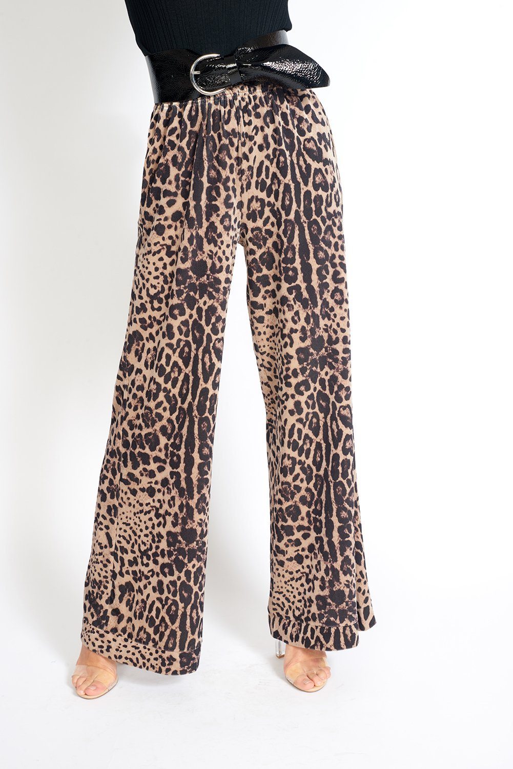 🌟 Enchanting Leopard Velvet Flares 🐆✨