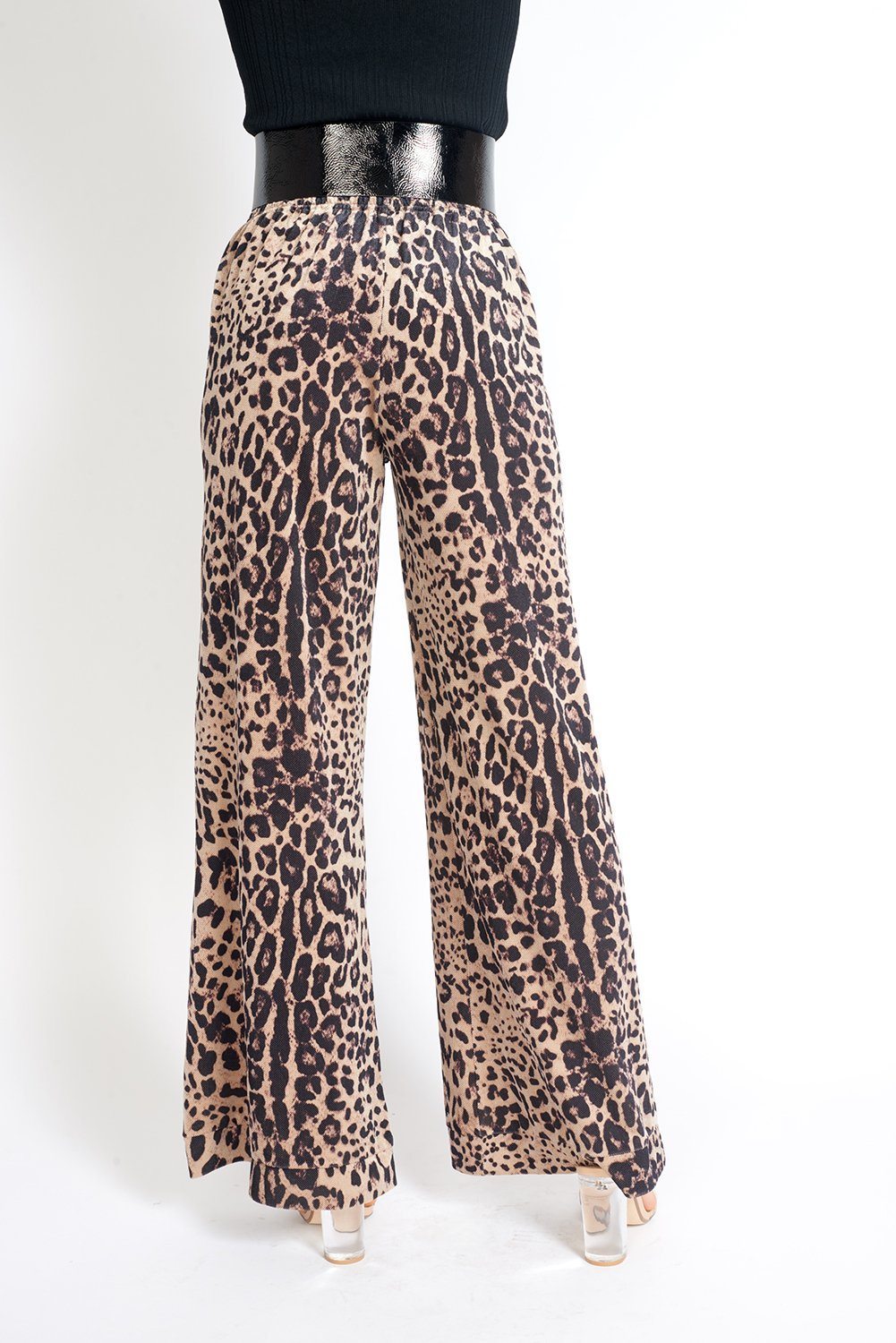 🌟 Enchanting Leopard Velvet Flares 🐆✨